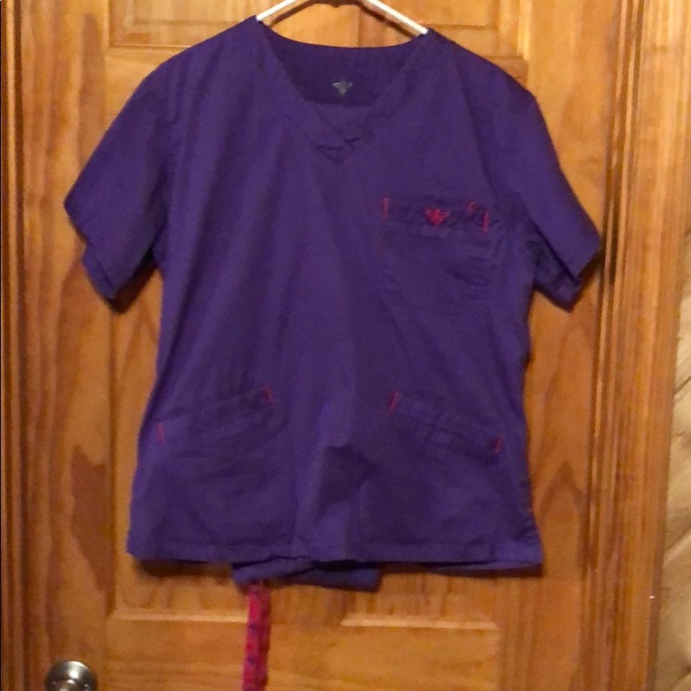 Med couture used scrubs set